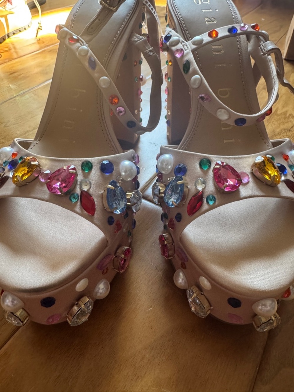 NWT Gianni Bini Calvan Jewel Ornamented Platform Dress Sandals Sz 8,5 - Picture 3 of 11